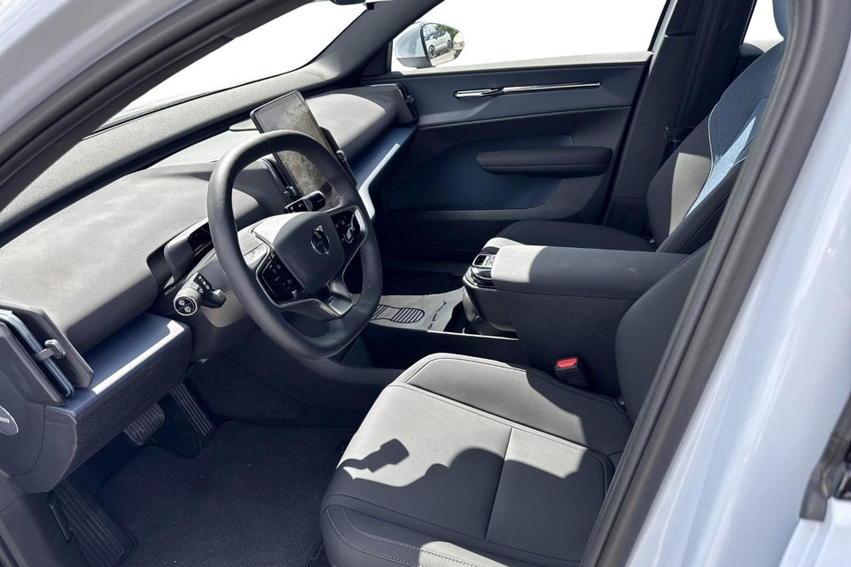 Volvo EX30 Extended Range Core 5d