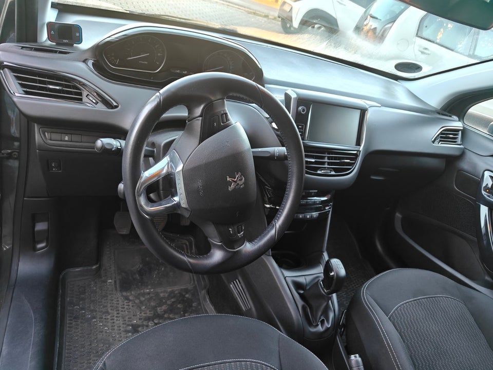 Peugeot 208 1,2 VTi 82 Active 5d