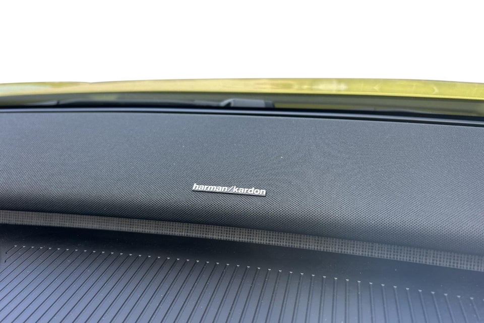 Volvo EX30 Extended Range Plus 5d