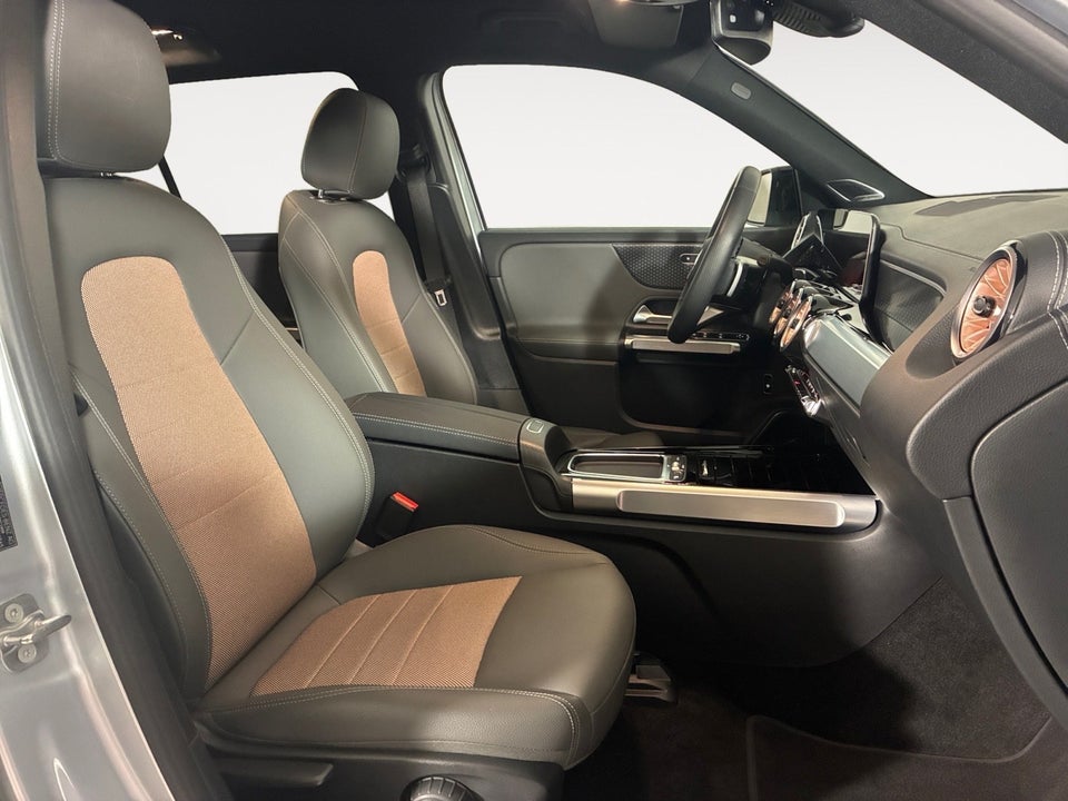 Mercedes EQB250+ Electric Art 5d