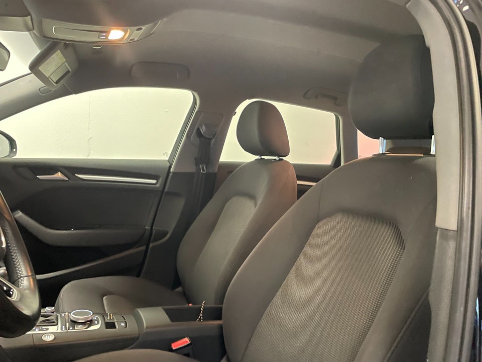 Audi A3 1,4 e-tron Sportback S-tr. 5d