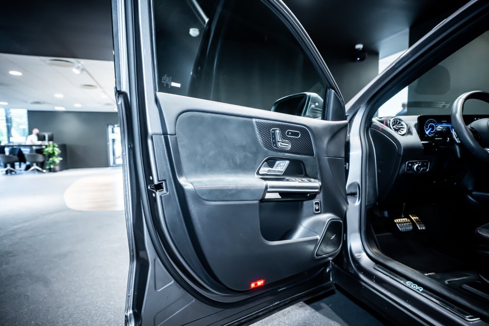 Mercedes EQA250+ AMG Premium 5d