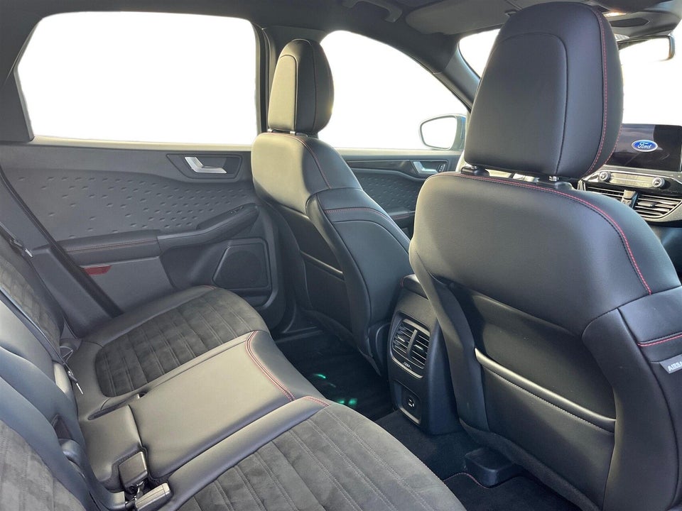 Ford Kuga 2,5 PHEV ST-Line X CVT 5d