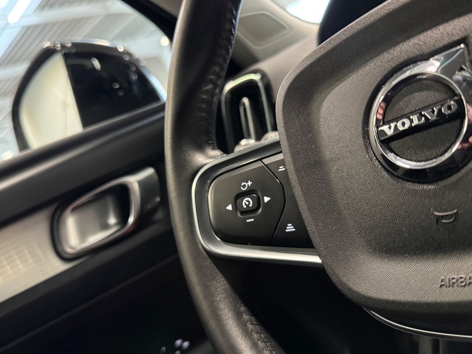 Volvo XC40 1,5 T4 ReCharge R-Design aut. 5d