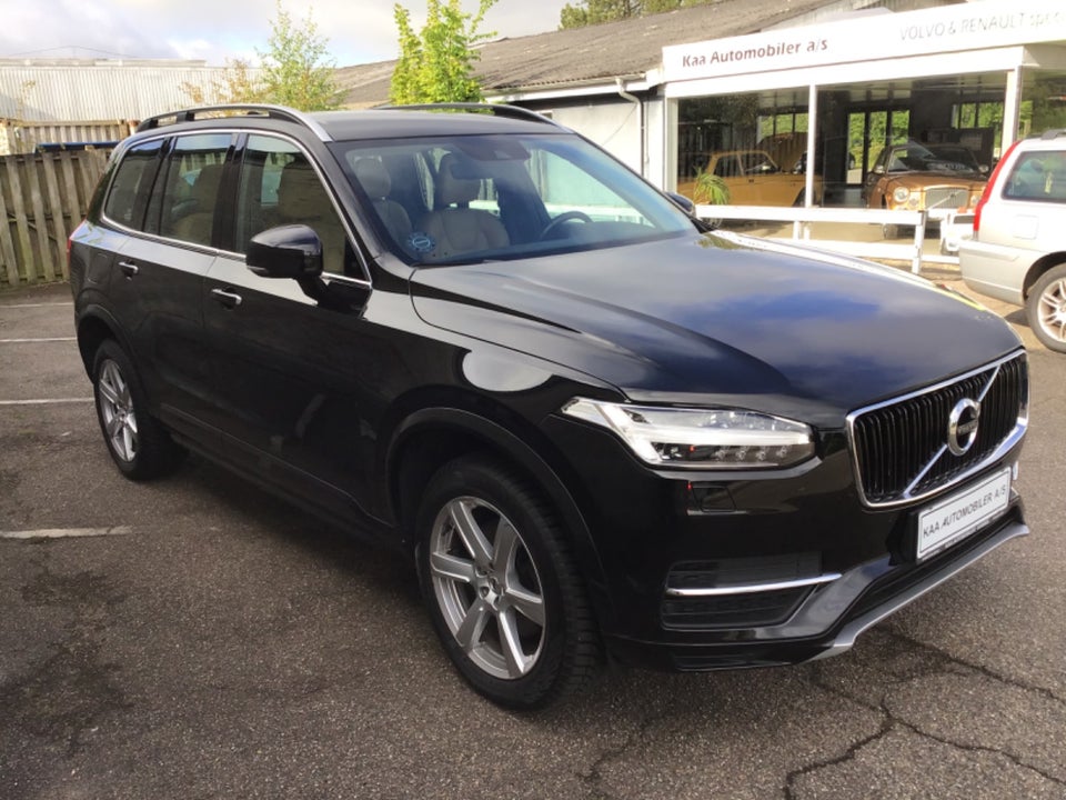 Volvo XC90 2,0 D5 225 Momentum aut. AWD 7prs 5d