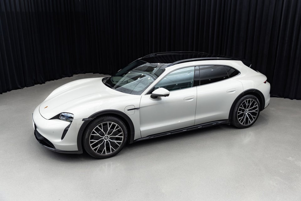 Porsche Taycan 4 Performance+ Cross Turismo 5d