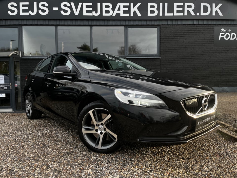 Volvo V40 2,0 D2 120 Momentum aut. 5d