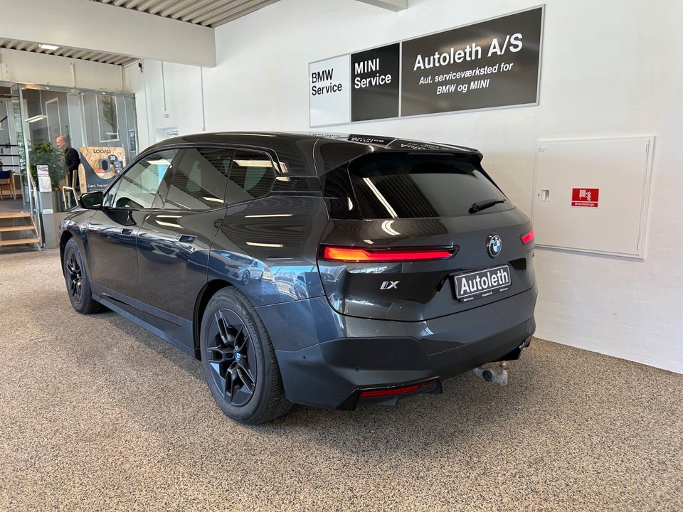 BMW iX xDrive40 5d