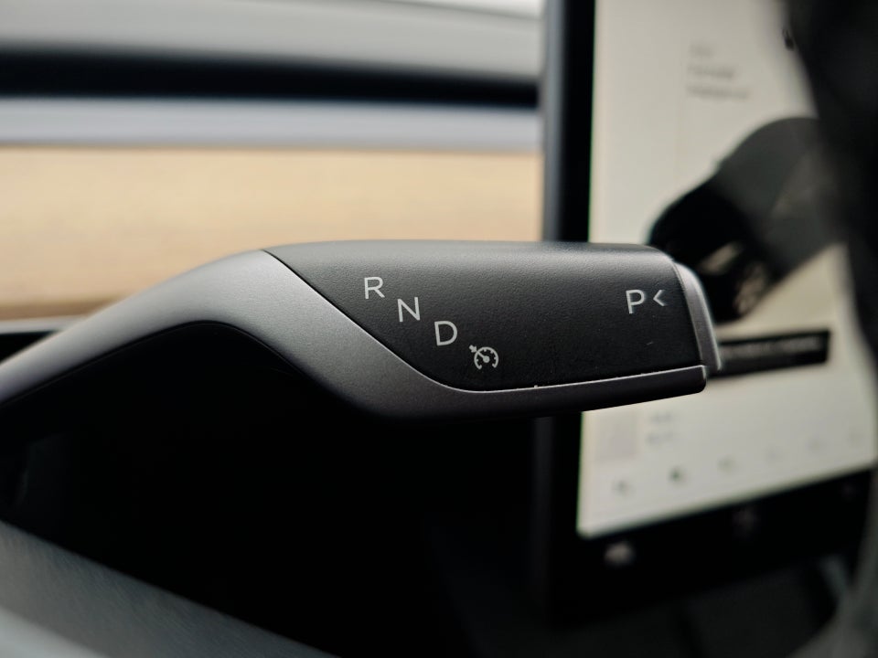 Tesla Model Y RWD 5d