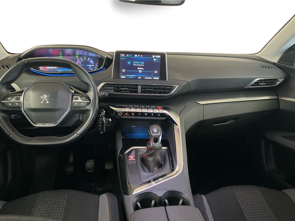 Peugeot 3008 1,2 e-THP 130 Active 5d