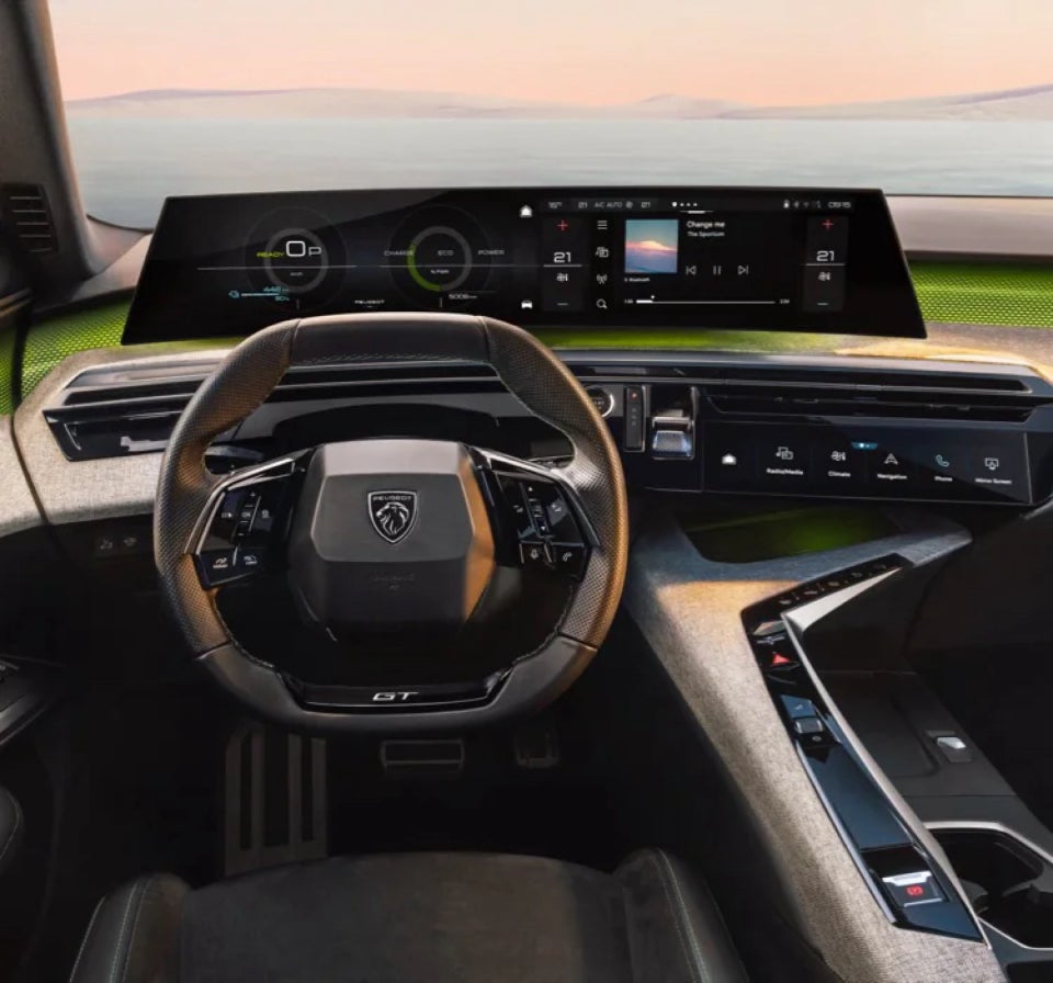 Peugeot e-5008 77 GT Pack 7prs 5d