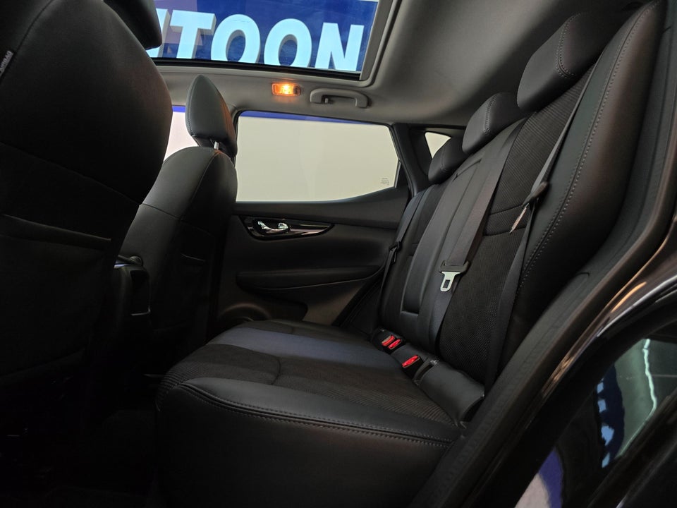 Nissan Qashqai 1,6 Dig-T 163 Tekna 5d