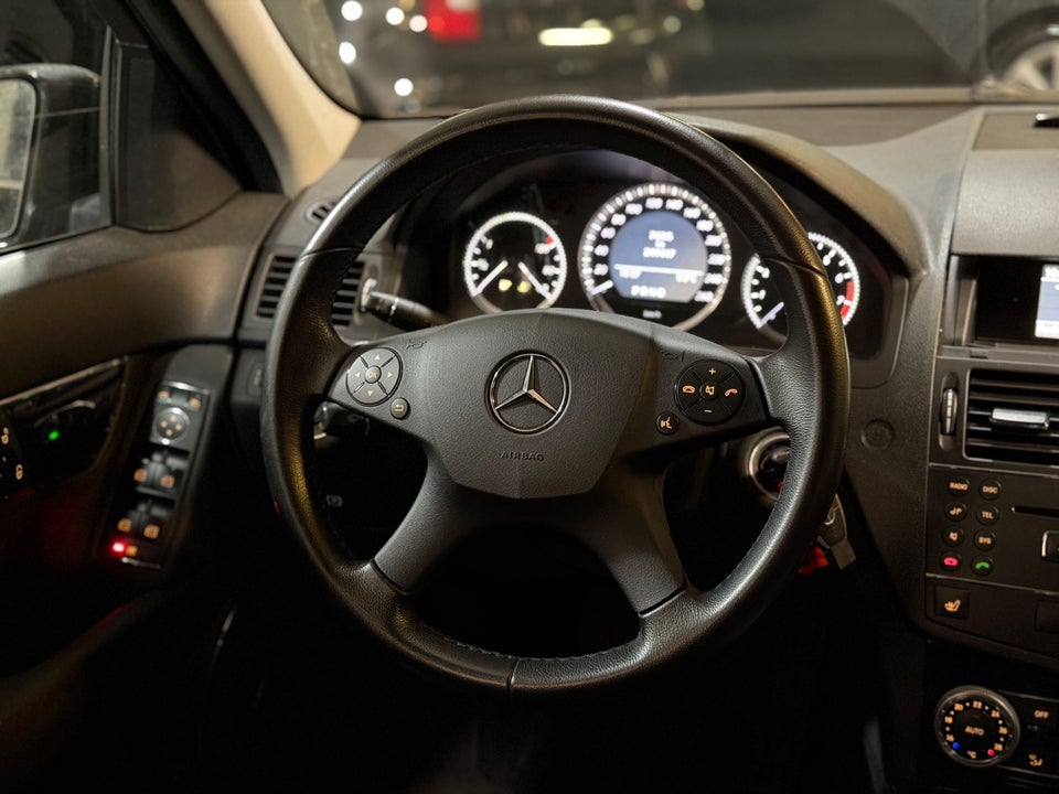 Mercedes C230 2,5 V6 Avantgarde aut. 4d