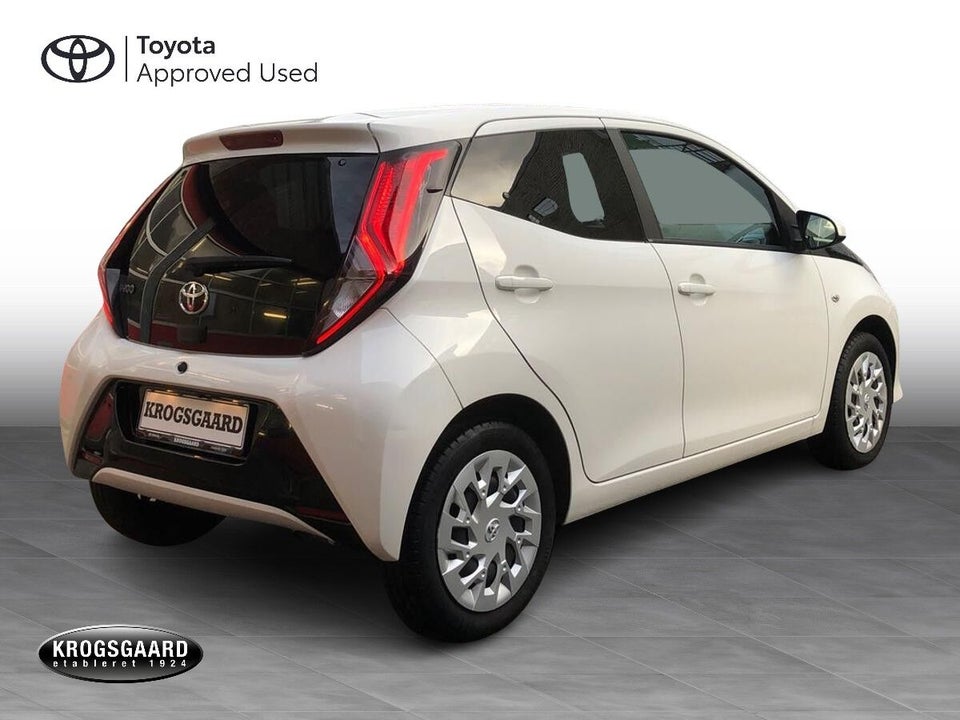 Toyota Aygo 1,0 VVT-i x-pression 5d
