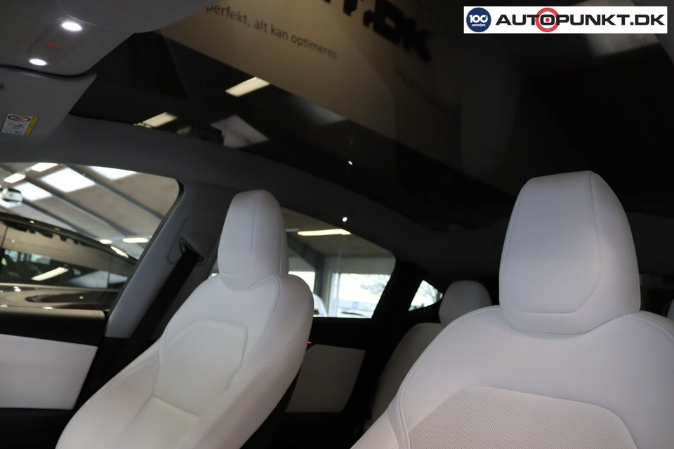 Tesla Model Y Long Range AWD 5d