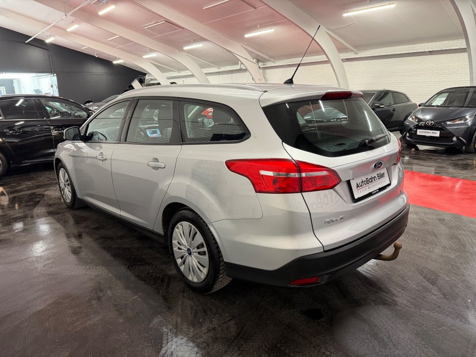 Ford Focus 1,0 SCTi 125 Business stc. 5d