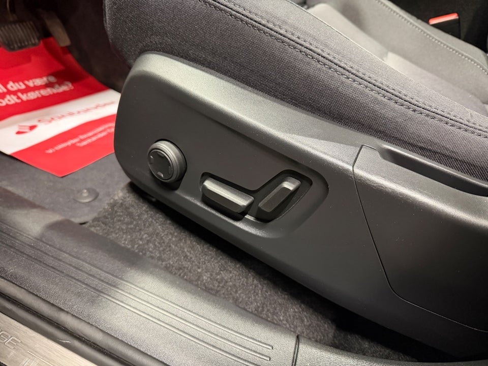 Volvo XC40 P6 ReCharge Plus 5d