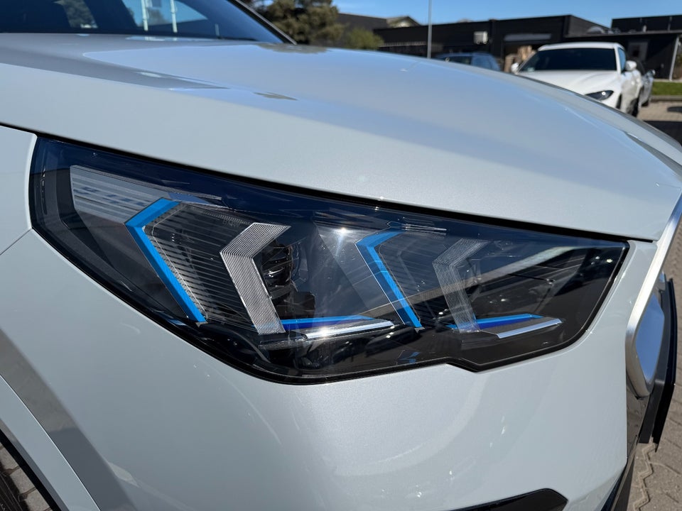 BMW iX2 eDrive20 M-Sport 5d