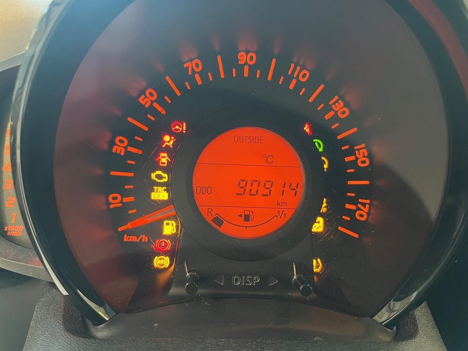 Toyota Aygo 1,0 VVT-i x-wave Sky 5d