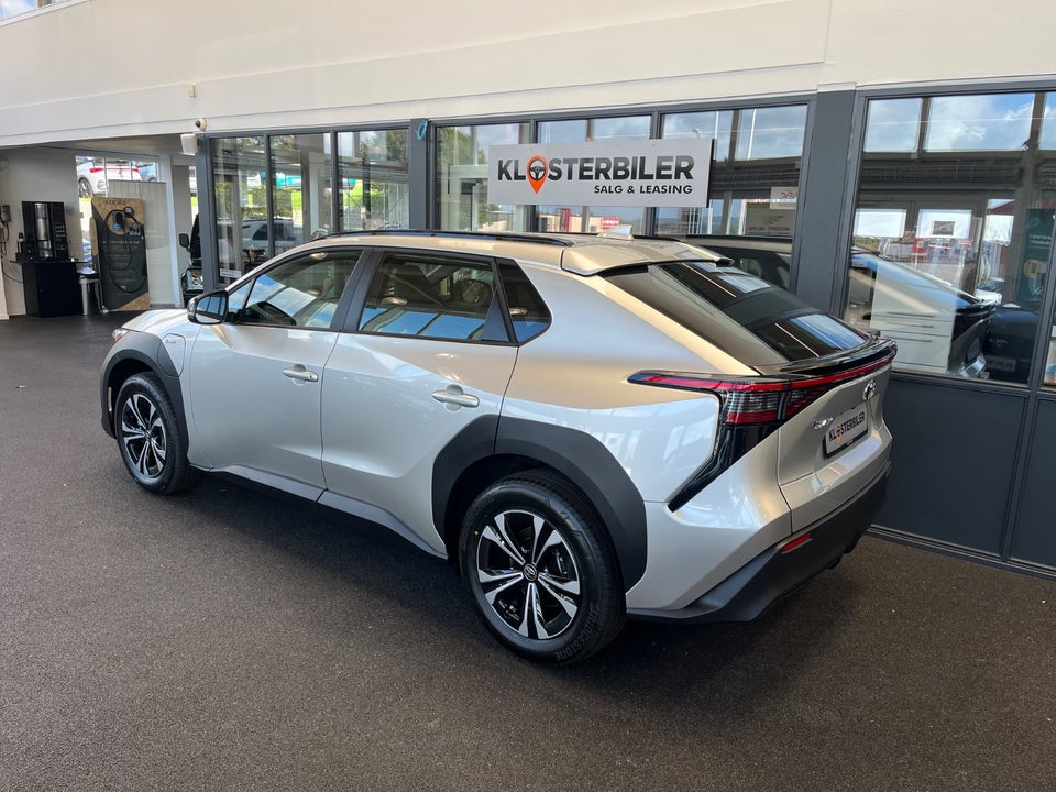 Toyota bZ4X Comfort 5d