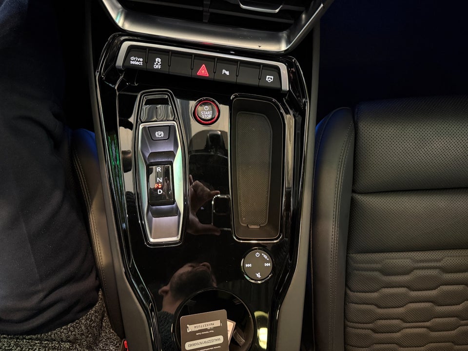 Audi e-tron GT quattro 4d