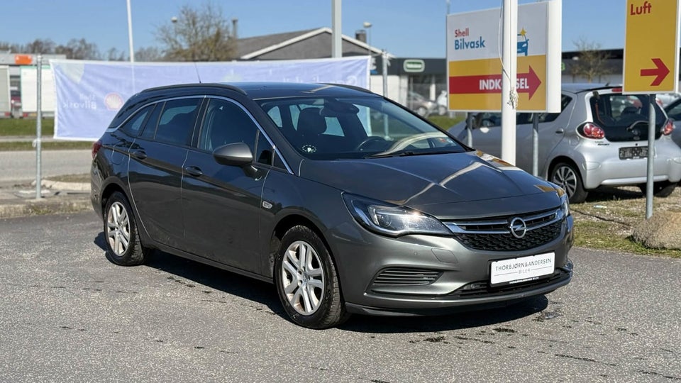 Opel Astra 1,6 CDTi 136 Enjoy Sports Tourer 5d