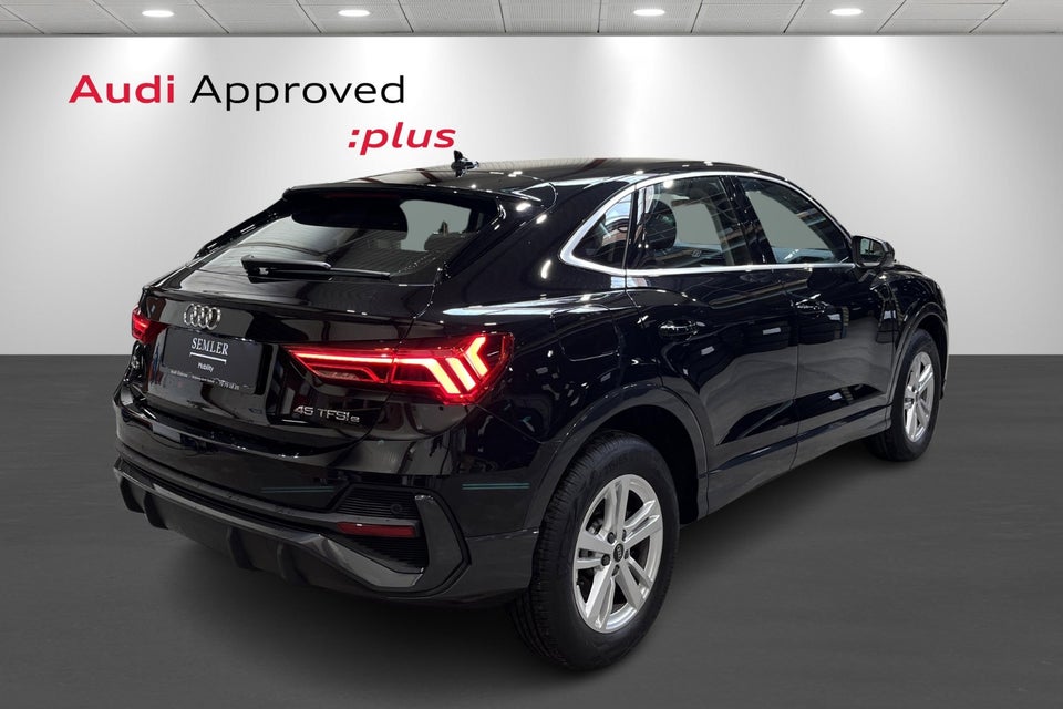 Audi Q3 45 TFSi e Attitude+ Sportback S-tr. 5d