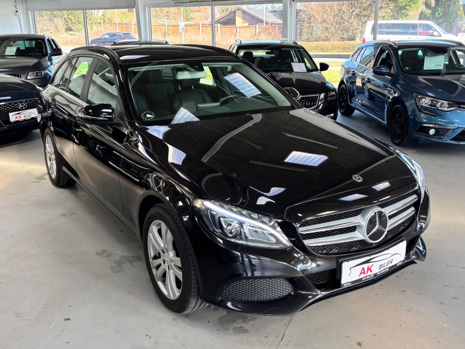 Mercedes C220 d 2,2 Avantgarde stc. aut. 5d
