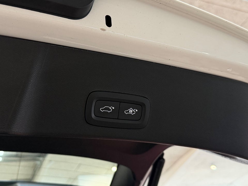 Volvo XC40 P6 ReCharge Plus 5d