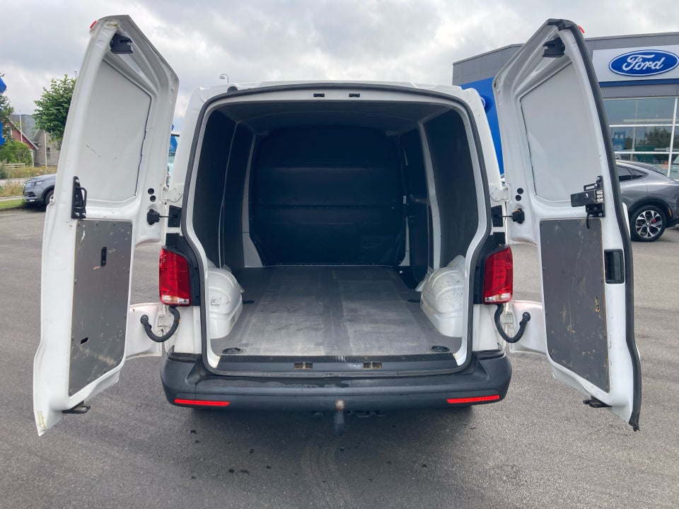 VW Transporter 2,0 TDi 150 Kassevogn DSG lang