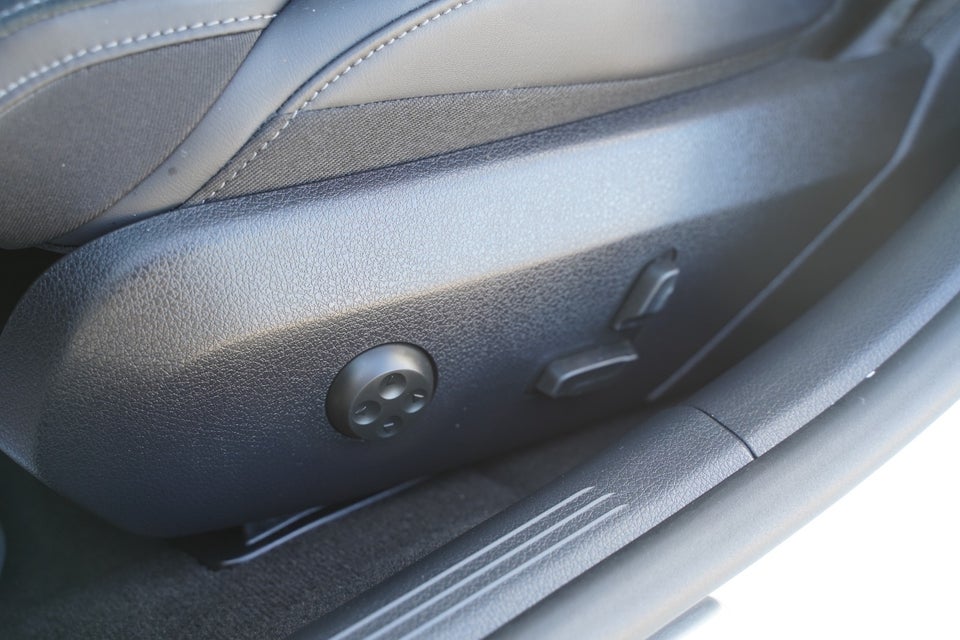 Mercedes C300 2,0 Advantage AMG stc. aut. 5d