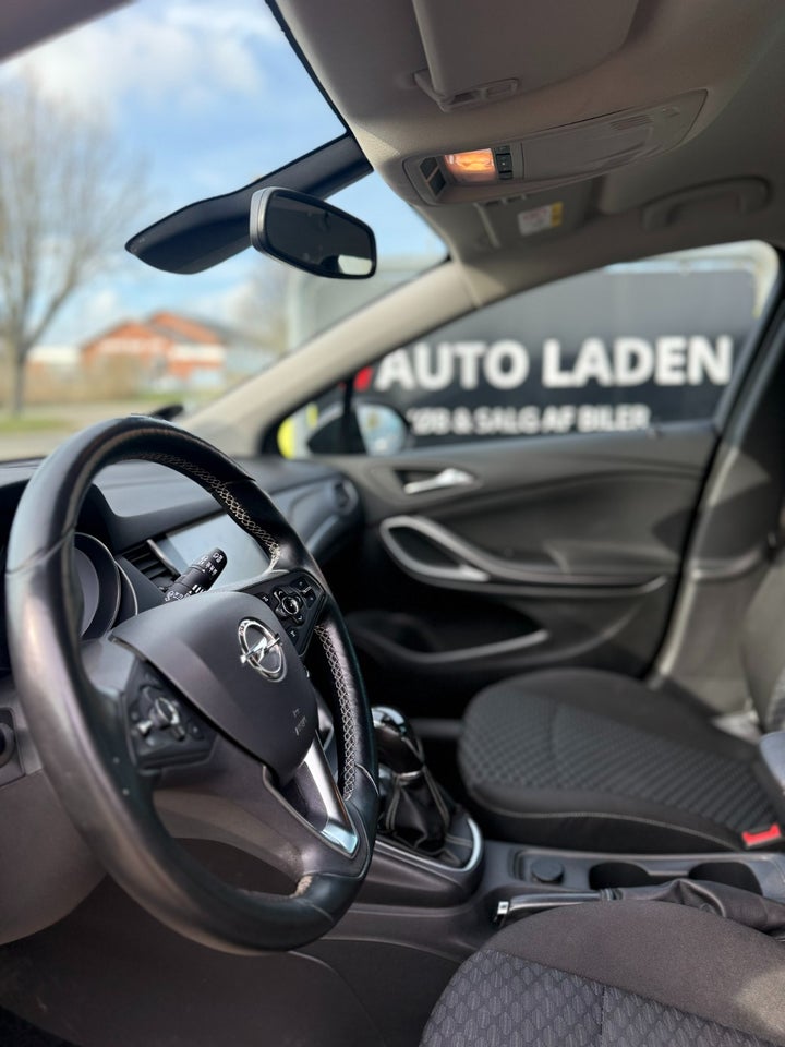 Opel Astra 1,4 T 125 Enjoy 5d