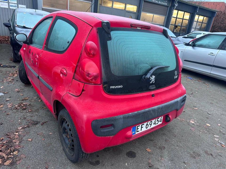Peugeot 107 1,0 Comfort 5d