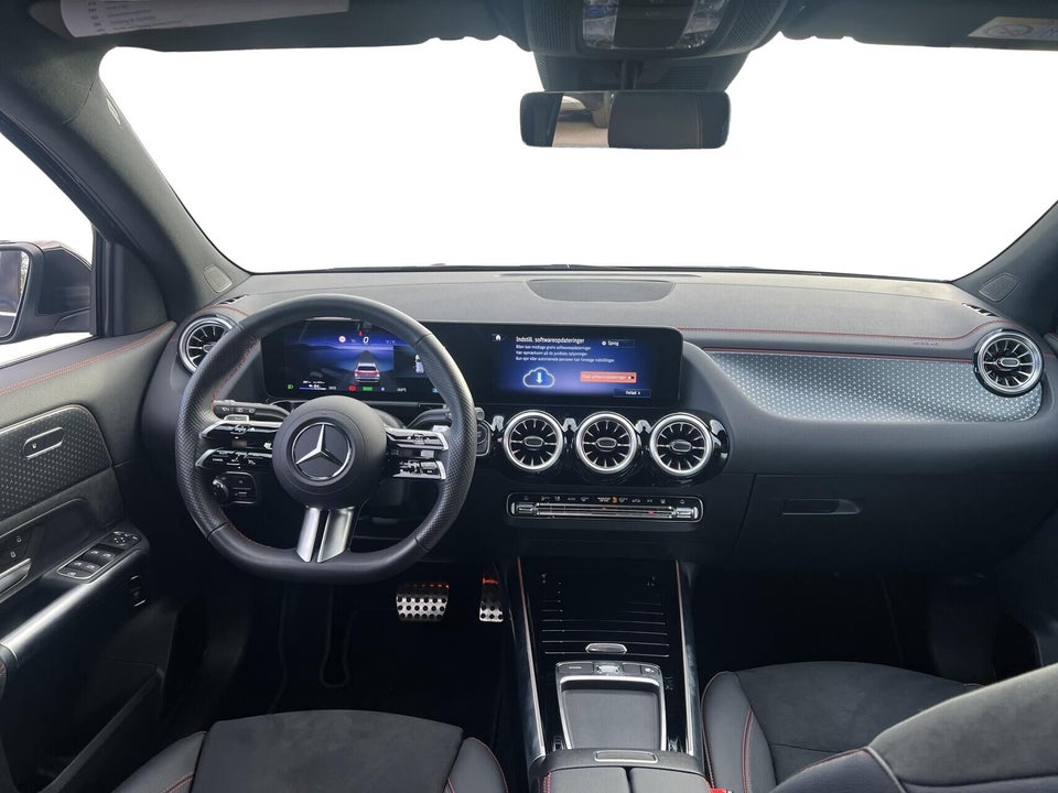 Mercedes EQA300 AMG Line 4Matic 5d