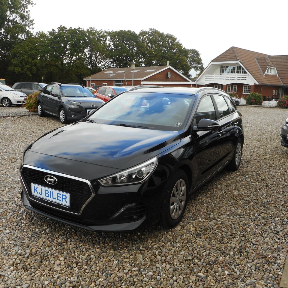 Hyundai i30 1,6 CRDi 115 Life stc. 5d