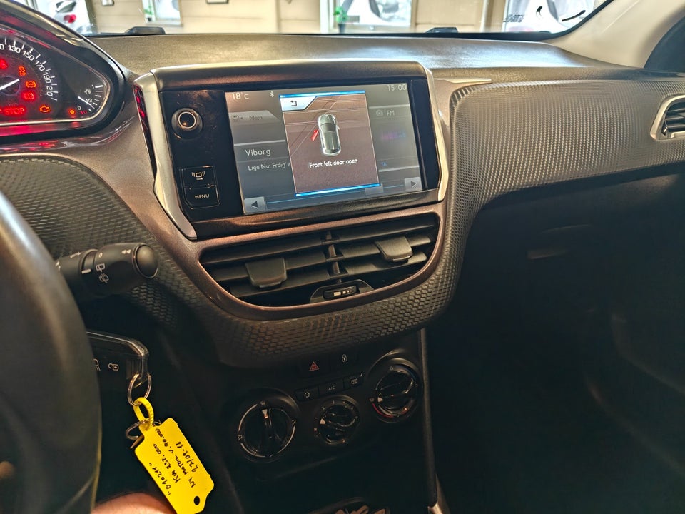 Peugeot 2008 1,2 VTi 82 Active Motion 5d