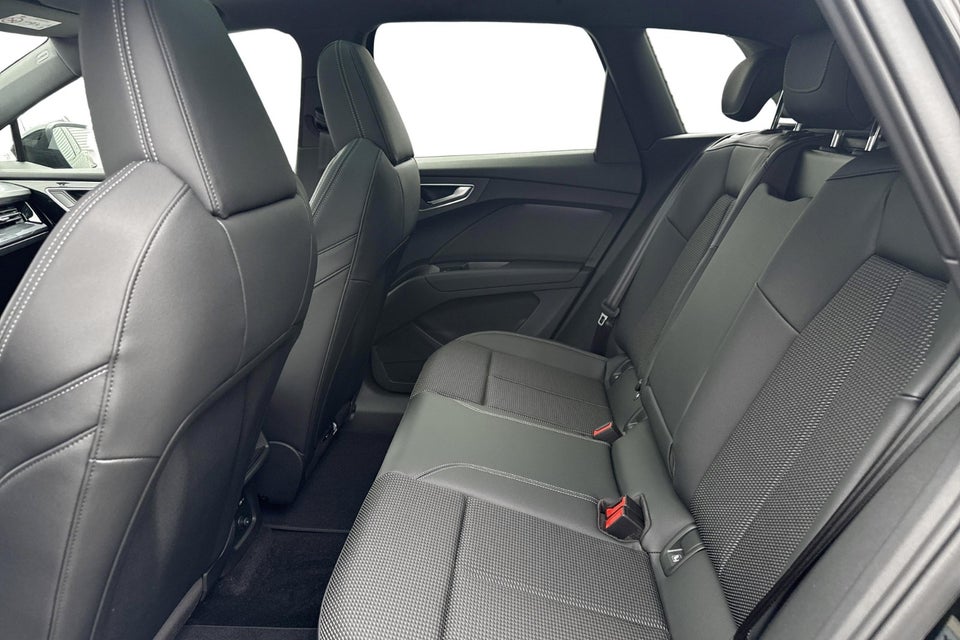 Audi Q4 e-tron 45 S-line Edition 5d