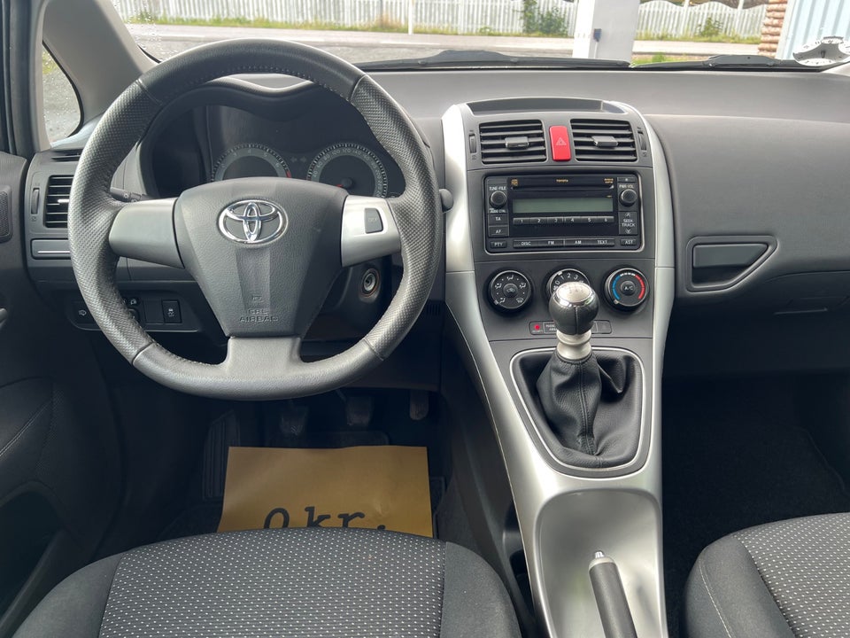 Toyota Auris 1,6 T2 5d