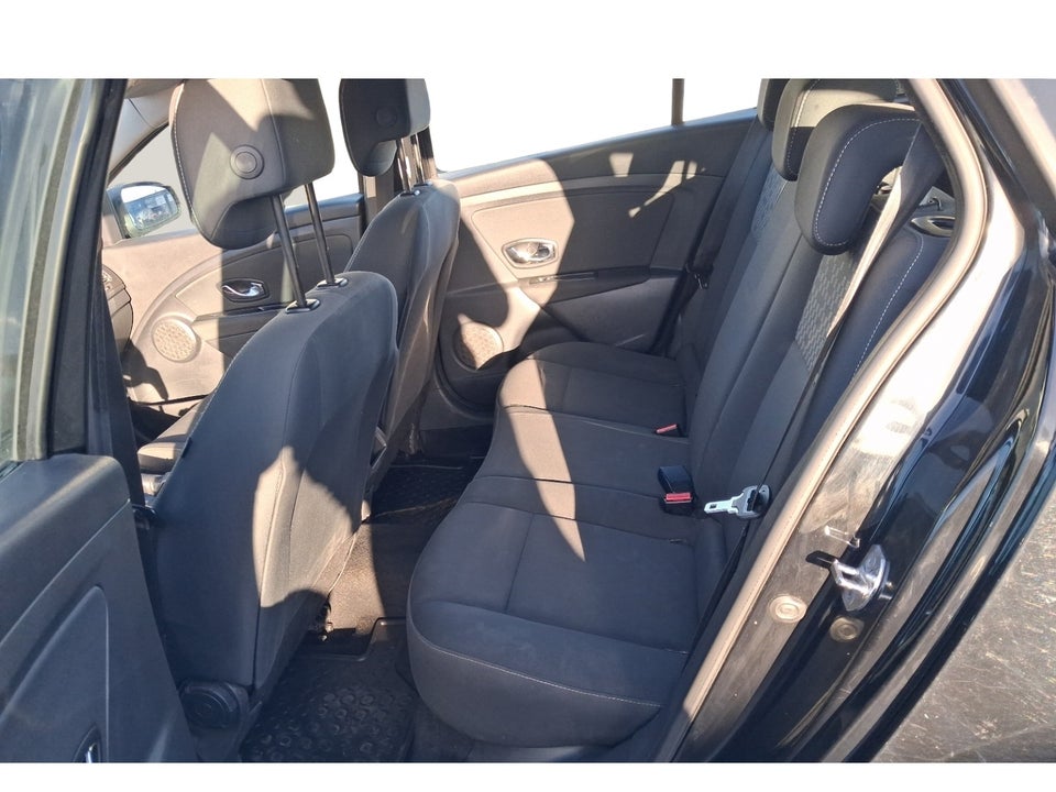 Renault Megane III 1,5 dCi 110 Expression Sport Tourer aut. 5d