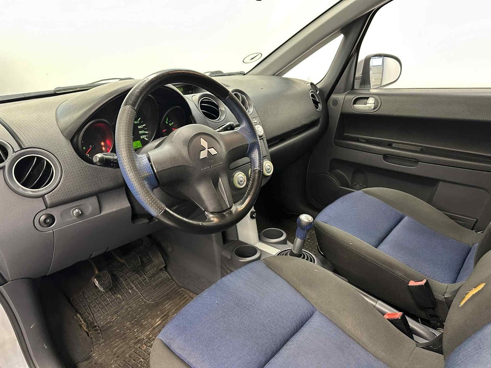 Mitsubishi Colt 1,3 Cash 5d