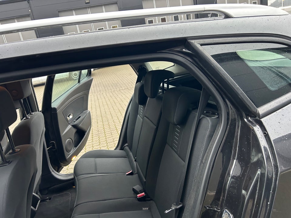 Renault Megane III 1,9 dCi 130 Expression Sport Tourer 5d