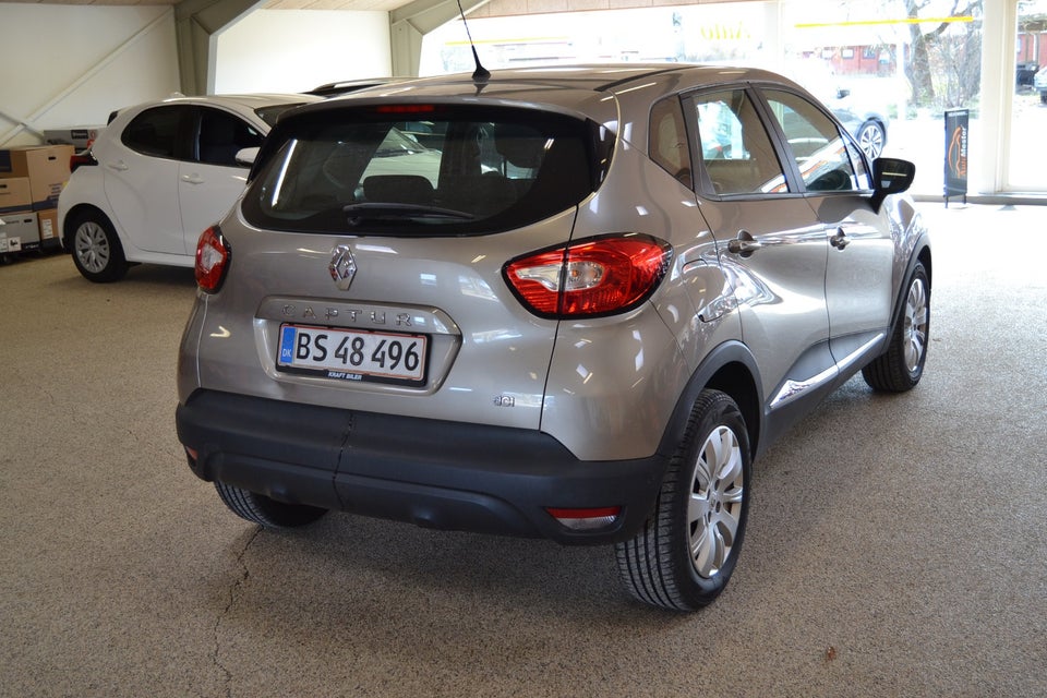 Renault Captur 1,5 dCi 90 Expression 5d