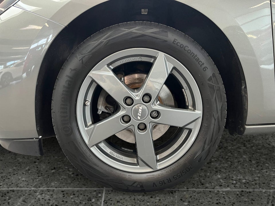 Opel Astra 1,4 T 145 Elegance Sports Tourer CVT 5d