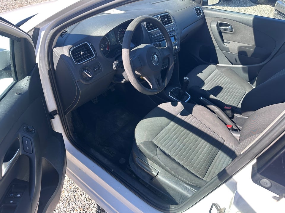 VW Polo 1,6 TDi 90 Comfortline 5d