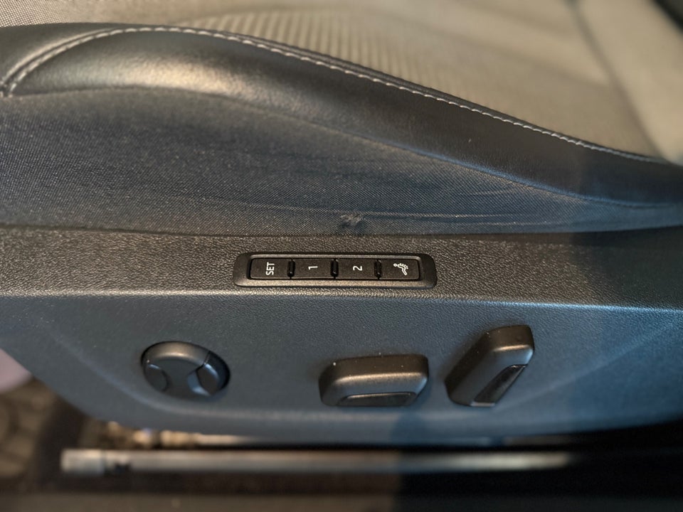 Skoda Enyaq 80 iV 5d