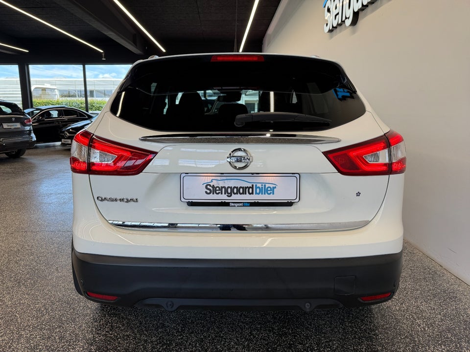 Nissan Qashqai 1,2 Dig-T 115 Tekna 5d