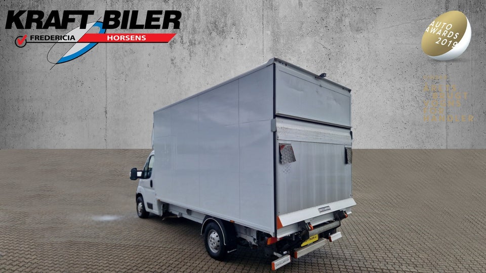 Peugeot Boxer 335 2,2 BlueHDi 140 L3 Alukasse m/lift