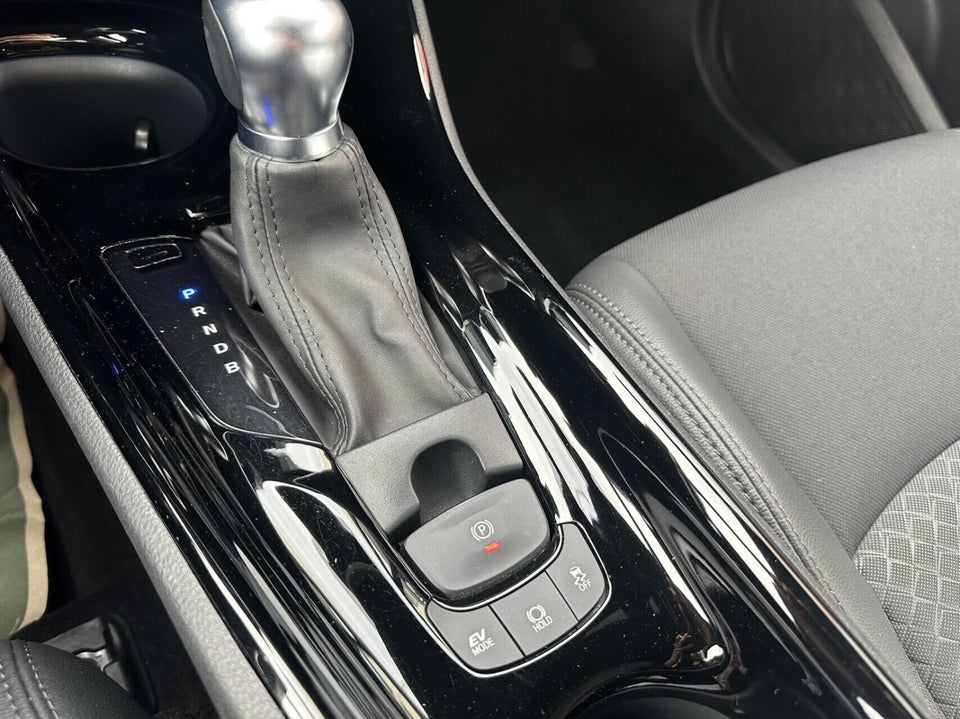 Toyota C-HR 1,8 Hybrid C-LUB Smart CVT 5d