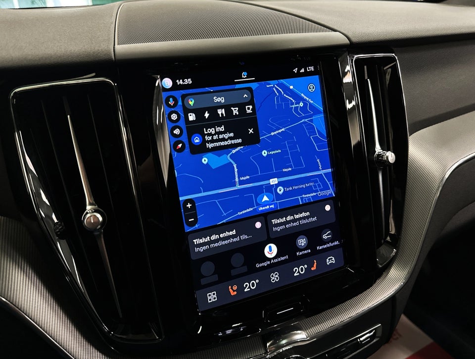 Volvo XC60 2,0 T6 ReCharge Plus Dark aut. AWD 5d