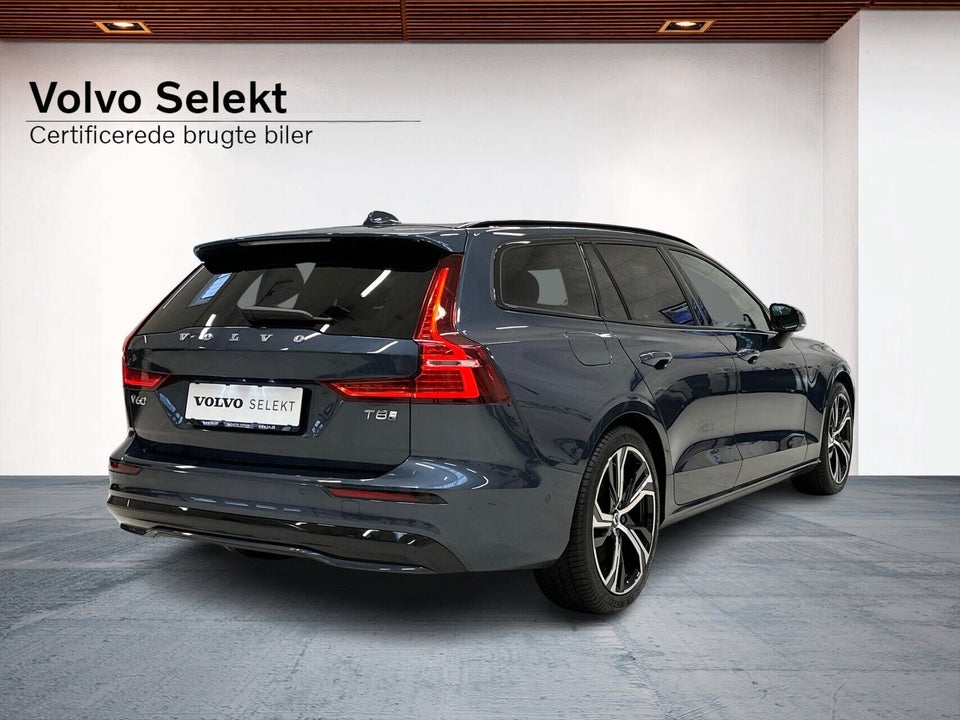 Volvo V60 2,0 T8 ReCharge Ultra aut. AWD 5d
